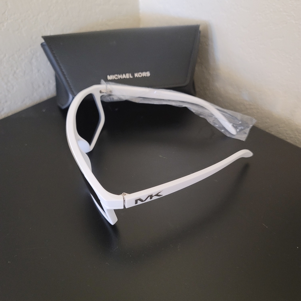 Michael Kors Female Sunglasses - Picture 3 of 4